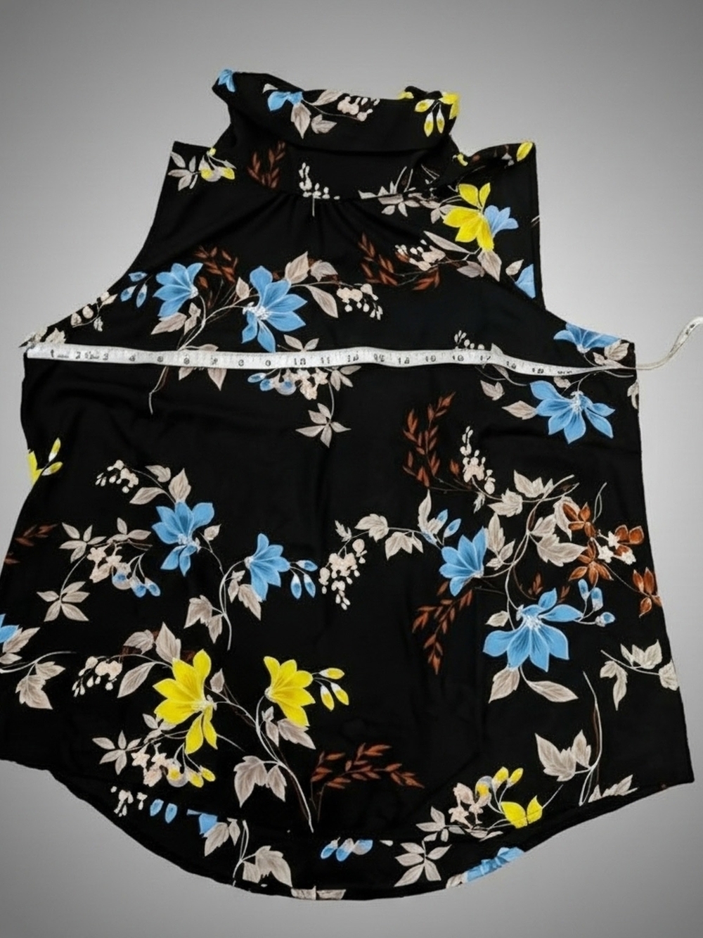 Apt 9 Sleeveless Black Floral Mock Neck Top